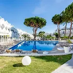 Vime II Marbella East Swimming Pool, Gym & Spa - Eaw Homes דירה *